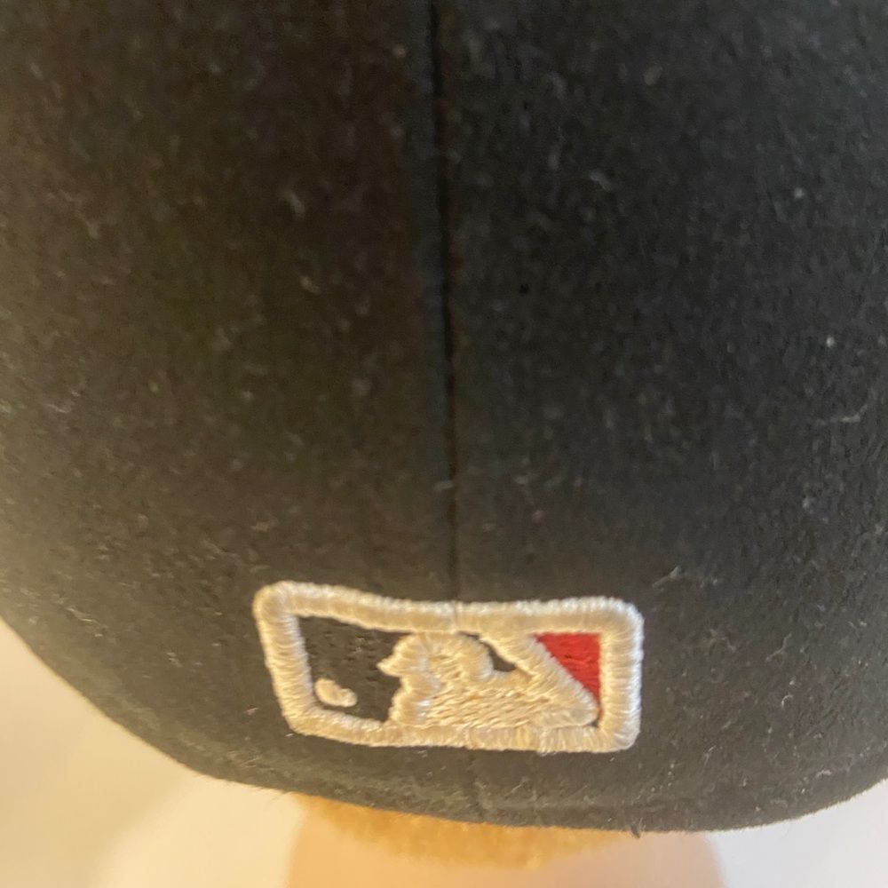 MLB hat size 7 1/8 Reds baseball cap - Picture 2 of 8